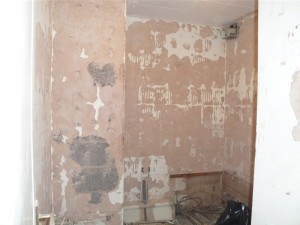 Remove all bathroom wall tiles 