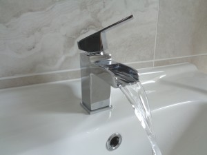 Water Fall Effect Basin Mono Mixer Tap