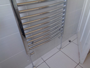 1200mm by 600mm curved chrome towel warmer