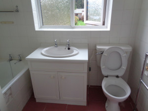Old Bathroom in Family Home Coventry