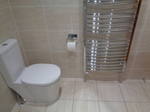 Easy Clean Toilet with Soft Close Seat and Towel Warmer 1200mm x 450mm 