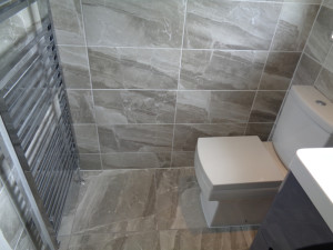 Chrome Square Bathroom Towel Warmer and Modern Square Toilet