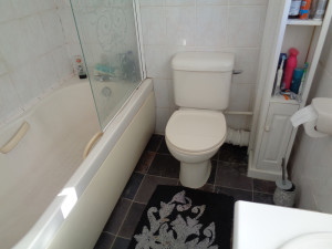 The original old bathroom Styvechale Coventry