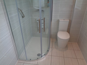 120cm x 80cm quadrant shower with glass shower screen