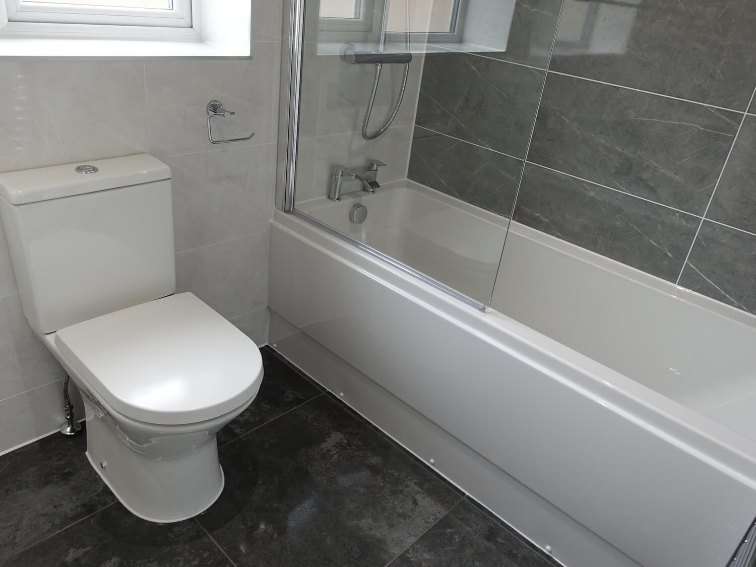 Bathroom Fitted Stonehouse Close Cubbington Leamington £6800